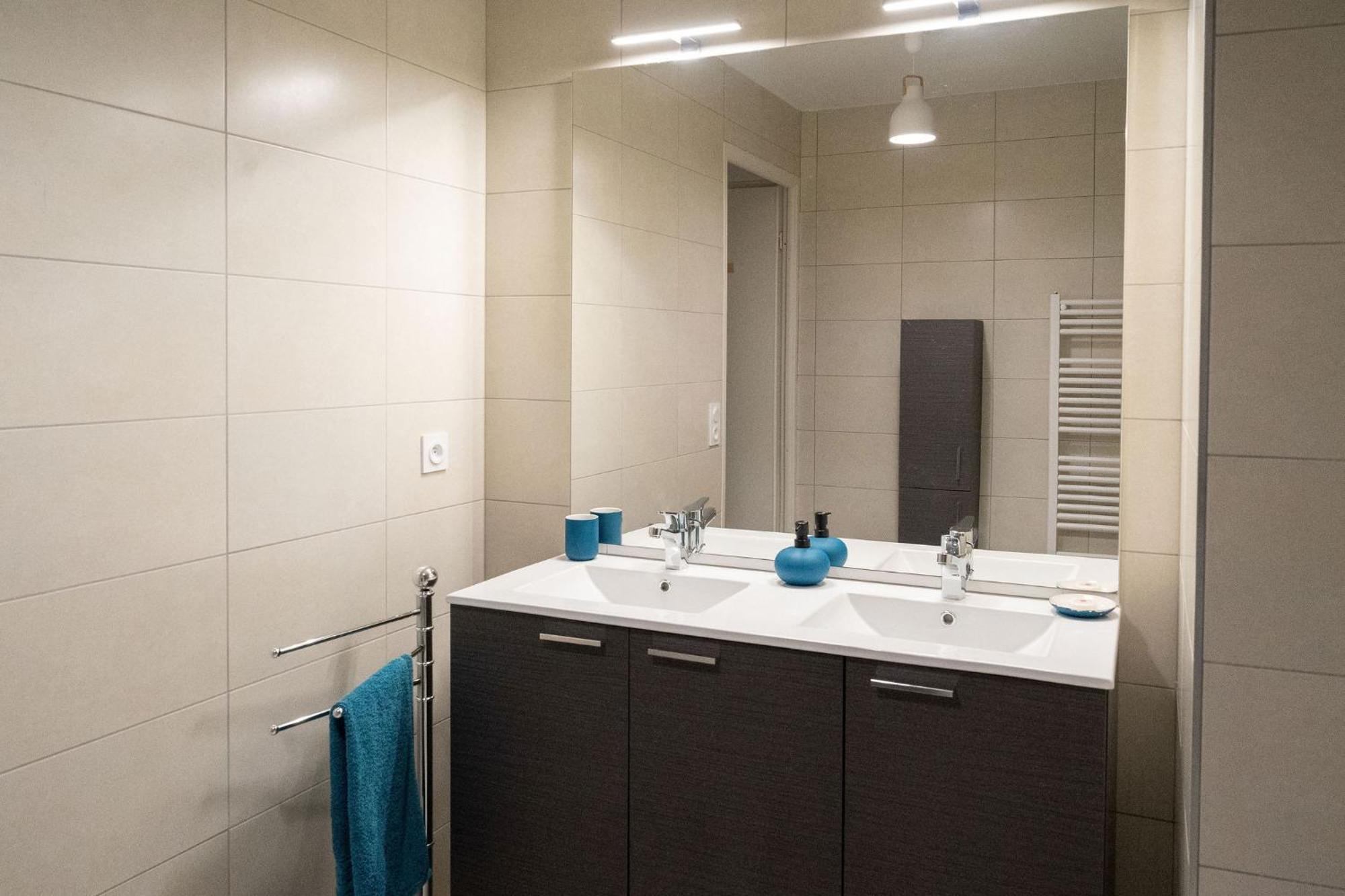 Appartement 3 Etoiles Pour 4 Personnes Bordeaux Luaran gambar