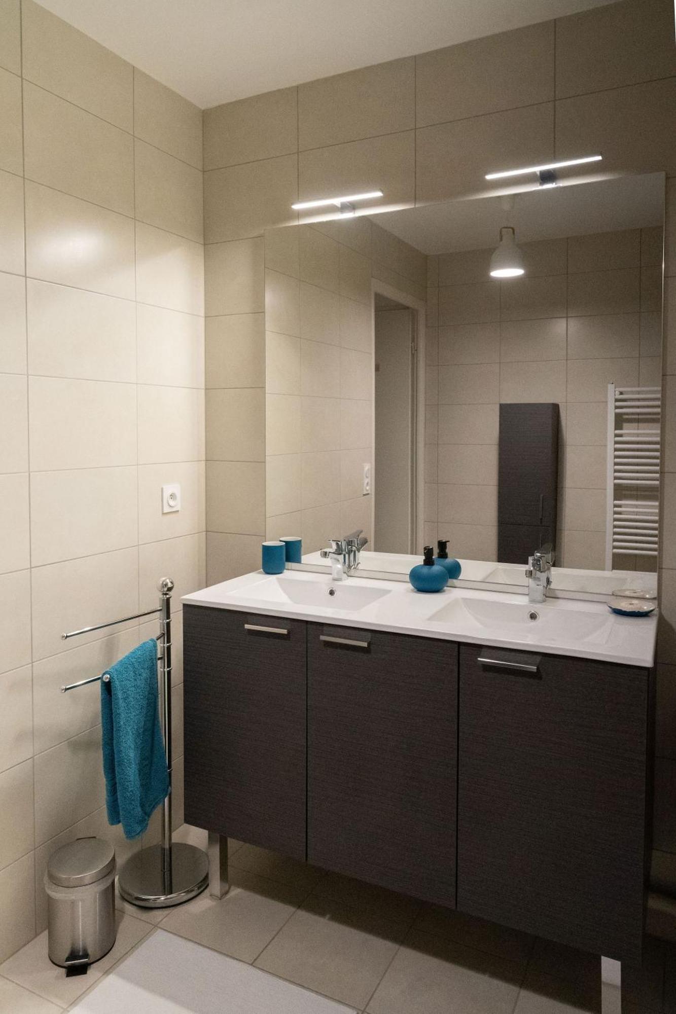 Appartement 3 Etoiles Pour 4 Personnes Bordeaux Luaran gambar