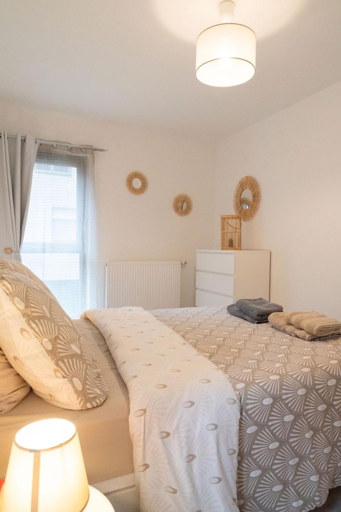 Appartement 3 Etoiles Pour 4 Personnes Bordeaux Luaran gambar