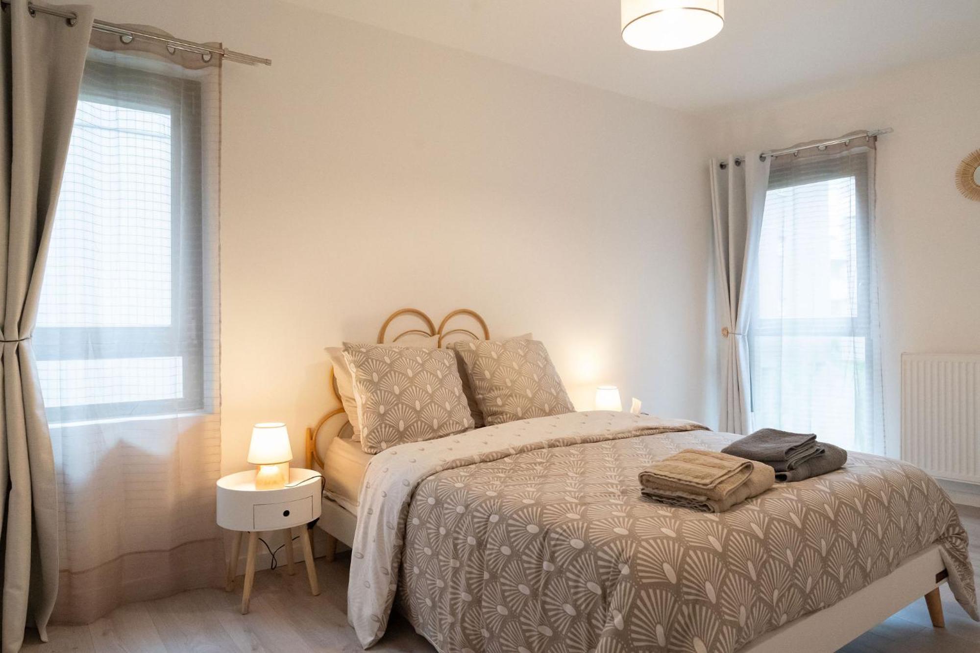 Appartement 3 Etoiles Pour 4 Personnes Bordeaux Luaran gambar